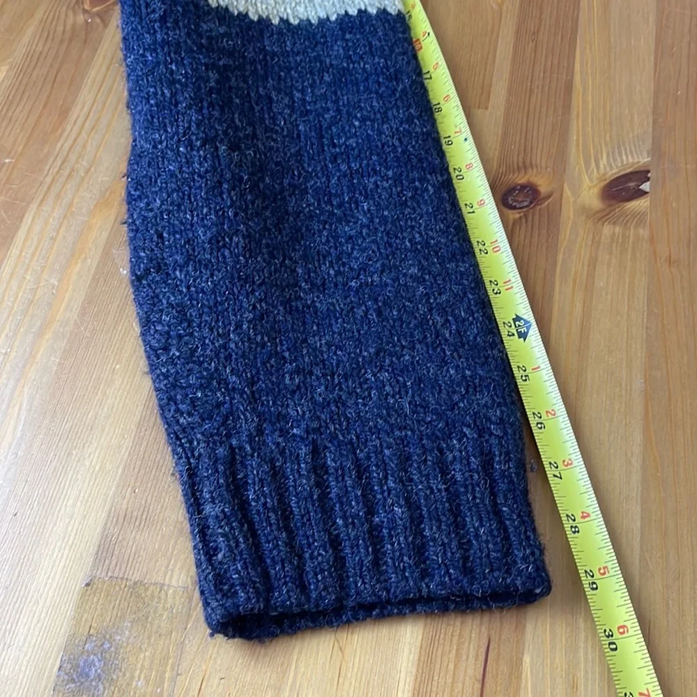 Vintage Abercrombie & Fitch Crewneck Sweater %100 Wool Y2K (See Description) - Picture 9 of 13